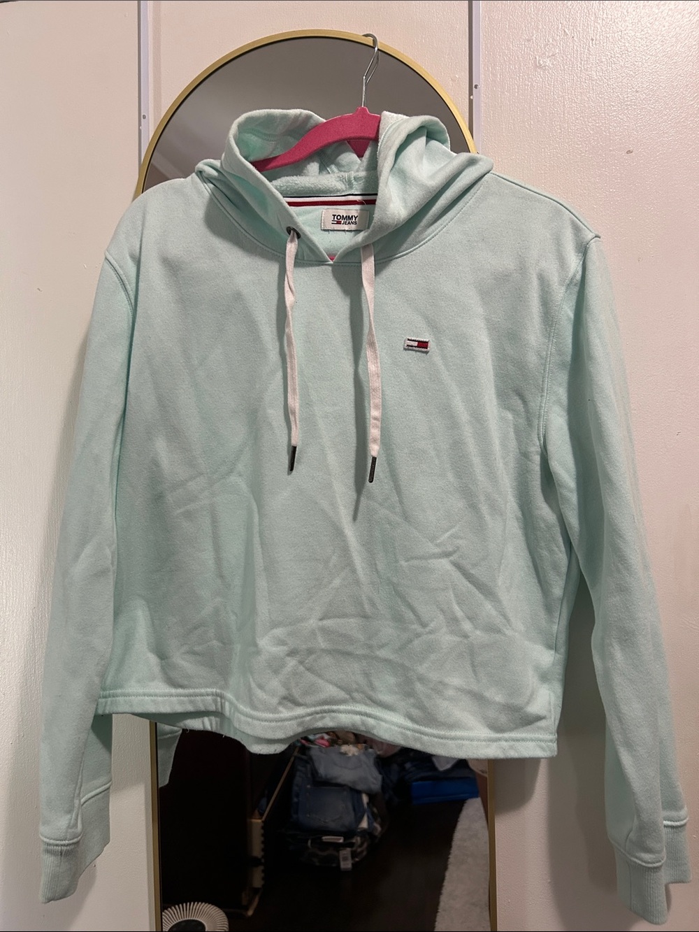 Tommy Hilfiger Women’s Light Mint Cropped Hoodie Sweatshirt